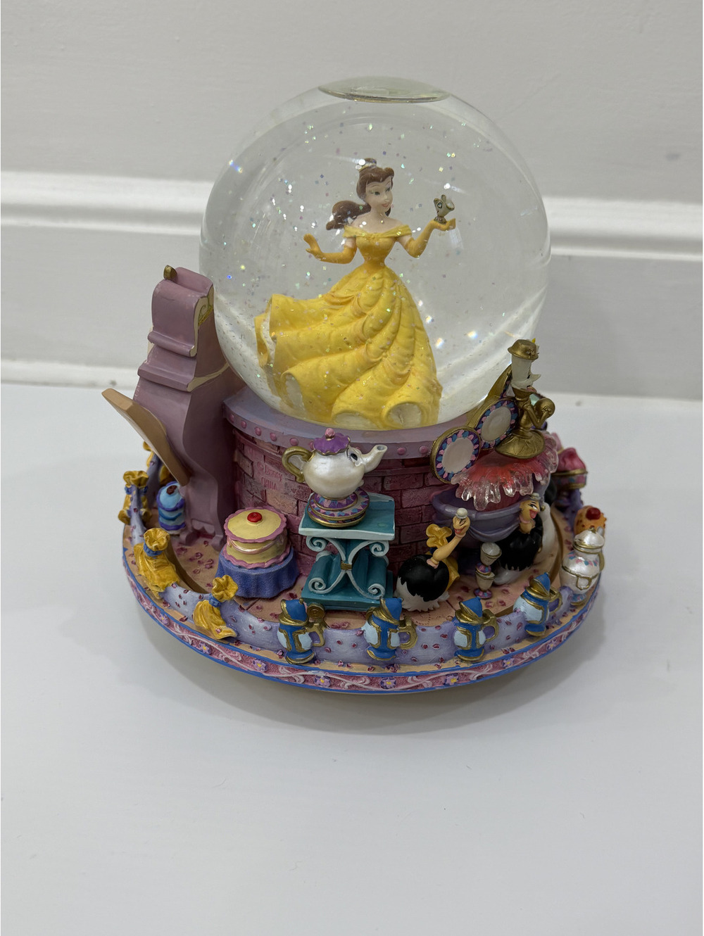 Vintage 1991 Disney Beauty and The Beast Snowglobe Plays "Be Our Guest"